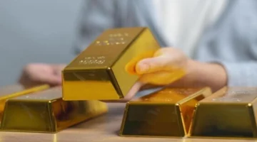 تراجع لافت في أسعار الذهب وسط تقلبات مستمرة بأسواق المعدن الأصفر العالمية